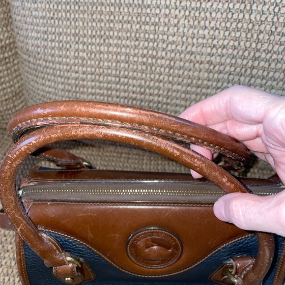 Dooney and Bourke Handbag - Picture 5 of 9